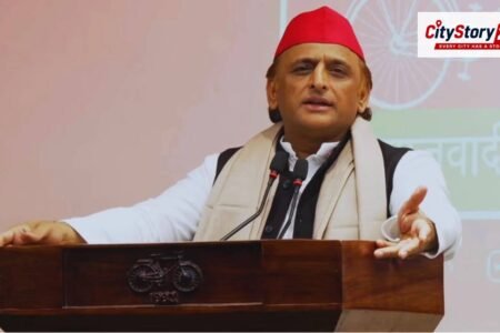 Akhilesh asks SP leaders to keep seat-sharing concerns with Congress internal