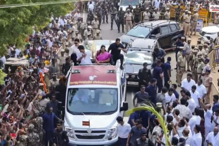High drama in Dharapuram as NTK cadres cross paths with CM Vijay’s roadshow; over 100 detained