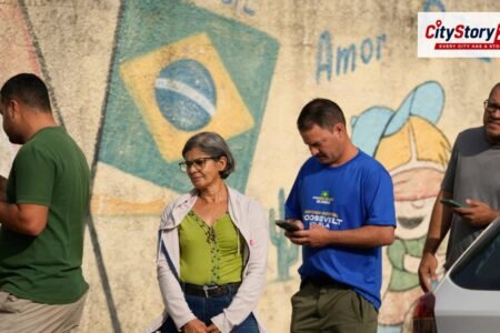 Brazil election: Lula, Flavio Bolsonaro head to runoff after tight first-round vote