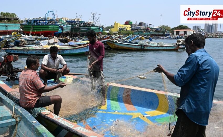 Kasimedu fishers to go on indefinite strike; ask Tamil Nadu government to retrieve captive boats in Andhra Pradesh