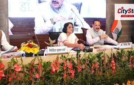 डॉ. जितेंद्र सिंह ने पेंशनभोगियों की जीवन सुगमता की प्रतिबद्धता दोहराई; डिजिटल पेंशन सेवाओं को अपनाने का आह्वान किया