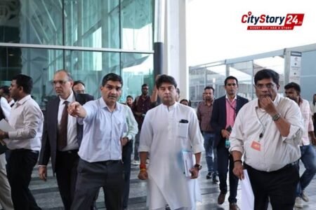 Union Minister of Communications Shri Jyotiraditya M. Scindia Reviews Final Preparations for IMC 2026 at Yashobhoomi