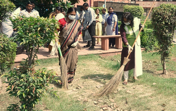 Ministry of Ayush Observes "Swachhata Hi Sewa" with Cleanliness Drive at Ayush Bhawan