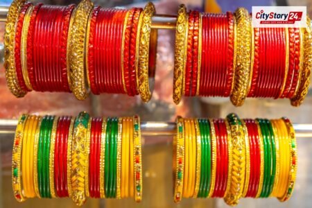 Representative image: jewellery shop India gold