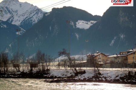 Representative image: Himalayan mountains landslide flood